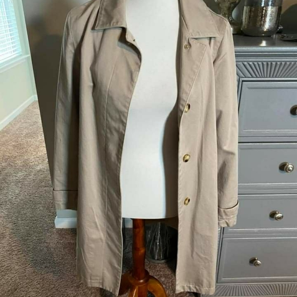 Gap trench coat - Picture 2 of 4